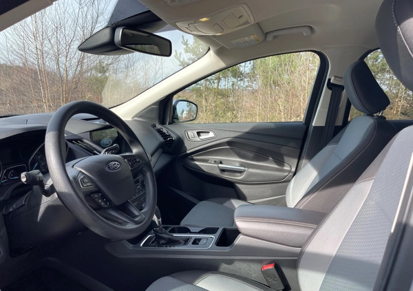 Ford Escape cena 66000 przebieg: 75500, rok produkcji 2018 z Sochaczew małe 277